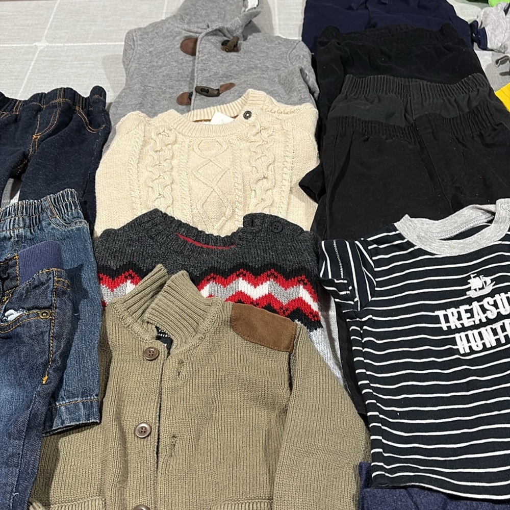 Boy clothes bundle - Picture 5 of 8